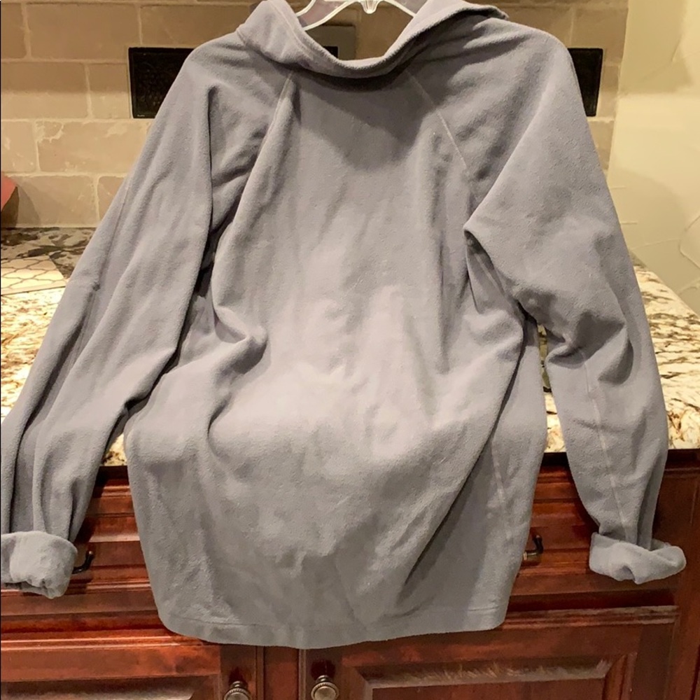 pullover - Picture 2 of 3